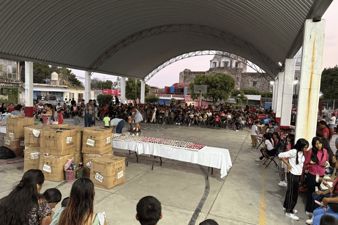 Festejo del día del niño en el municipio de Teotlalco