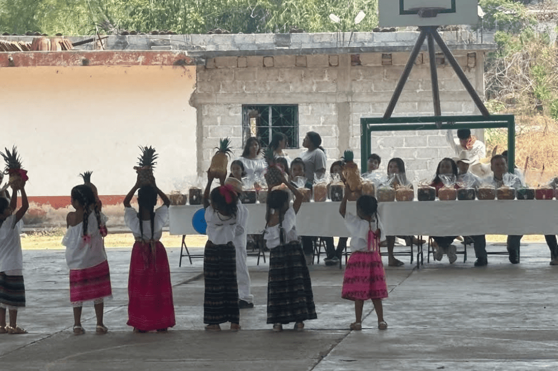 Festejo Día de las Madres en la localidad de San Miguel, Teotlalco